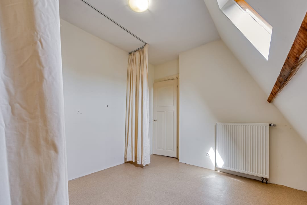 Foto 38 van Van Beverningkstraat 146