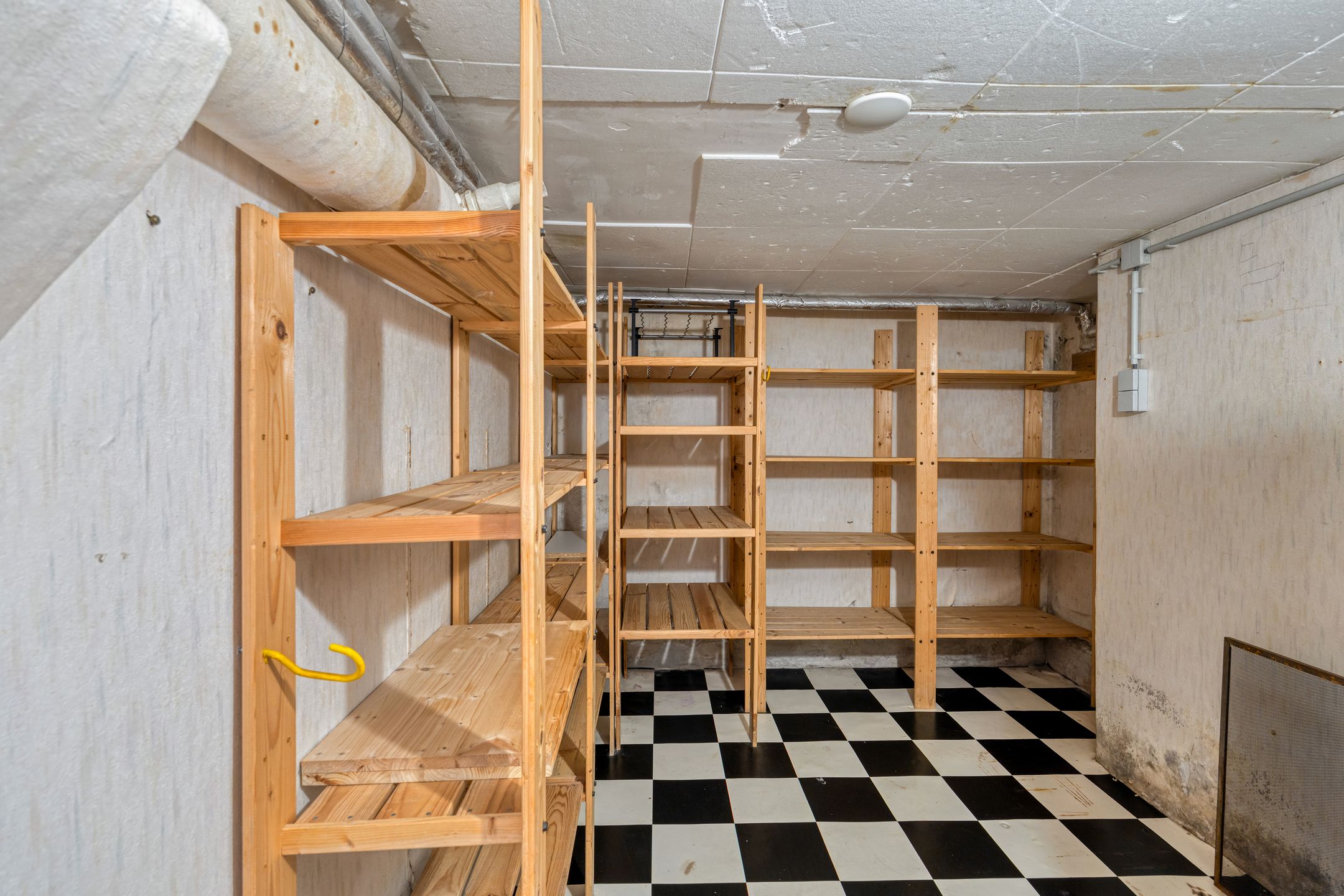 Foto 24 van Van Beverningkstraat 146