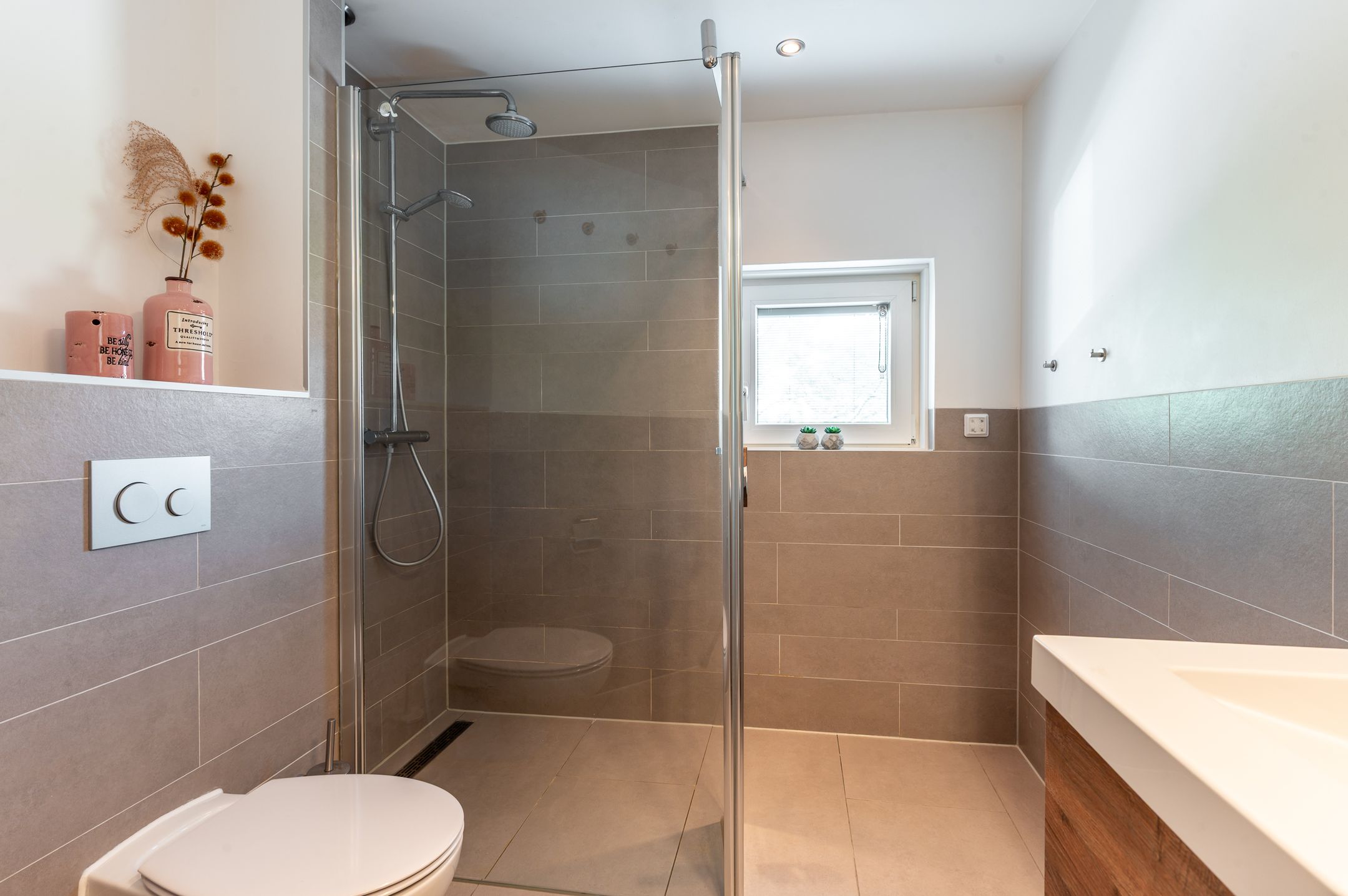 Foto 33 van Adrienne Solserstraat 35