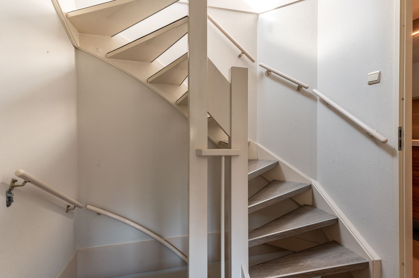 Foto 35 van Adrienne Solserstraat 35