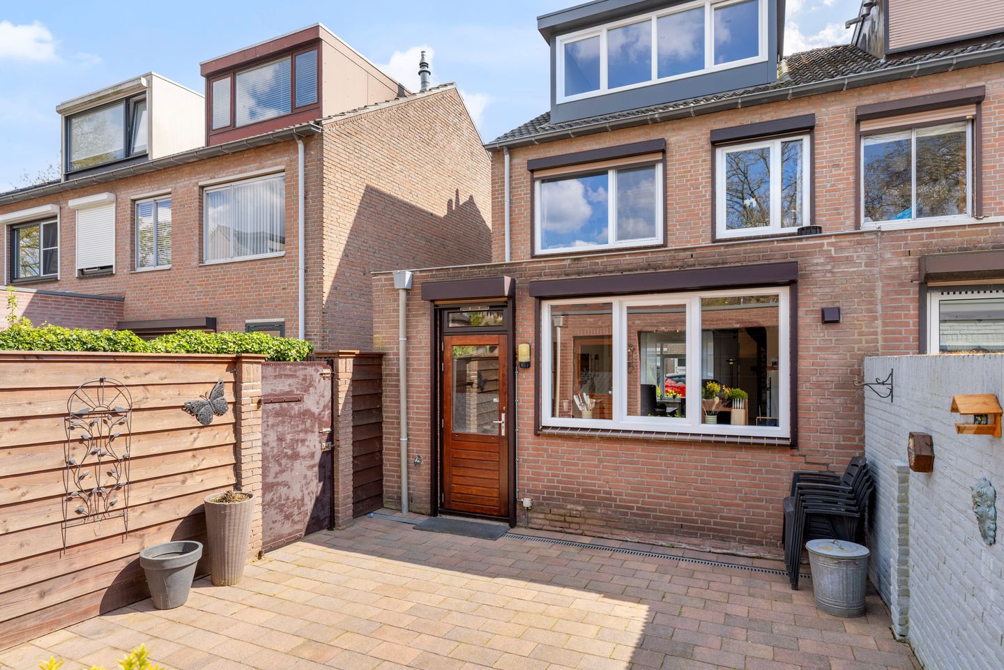 Spacious Family Home with Four Bedrooms and Sunny Garden in Oisterwijk — 25