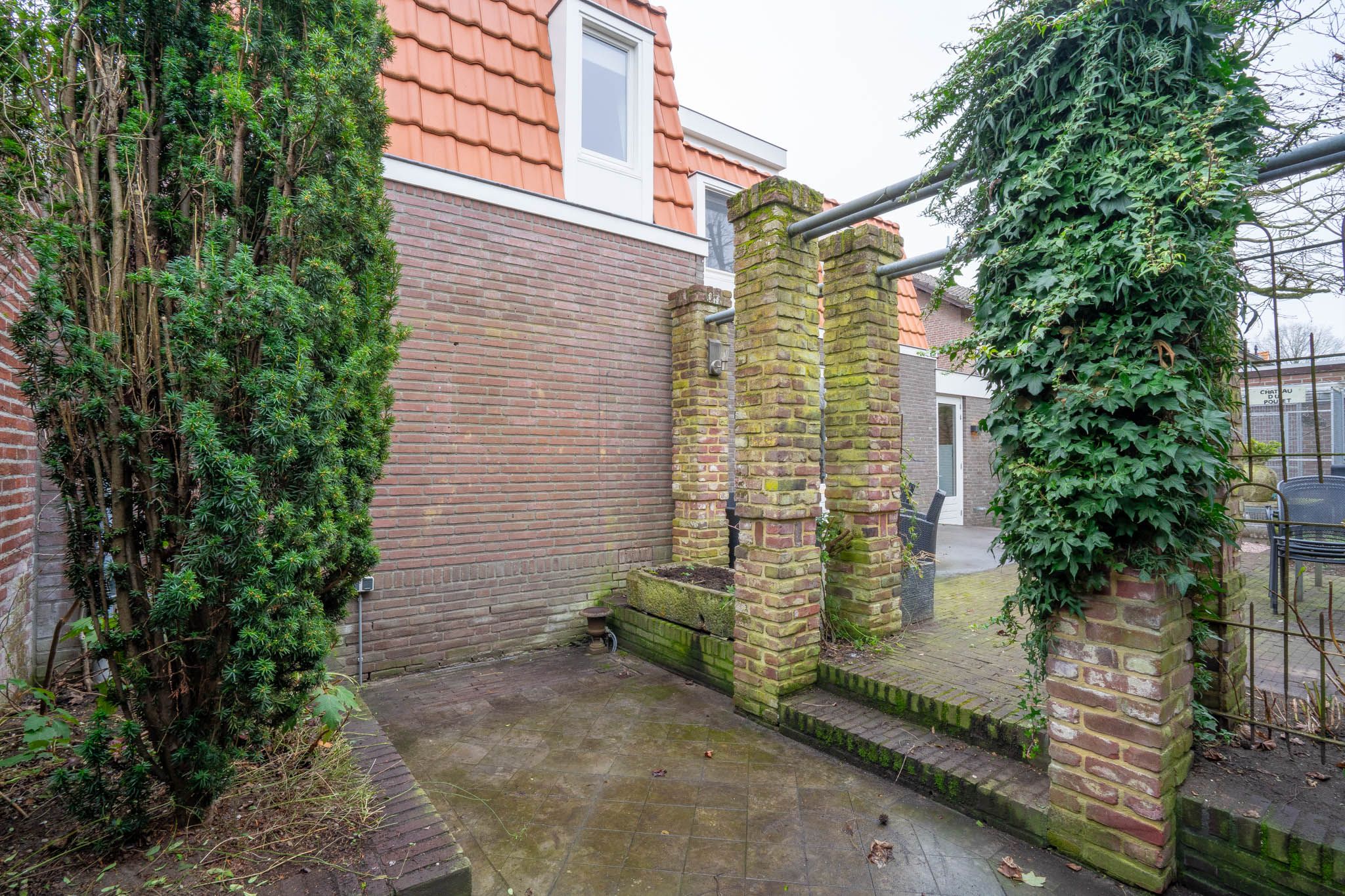 Photo 84 of Schoolstraat 24