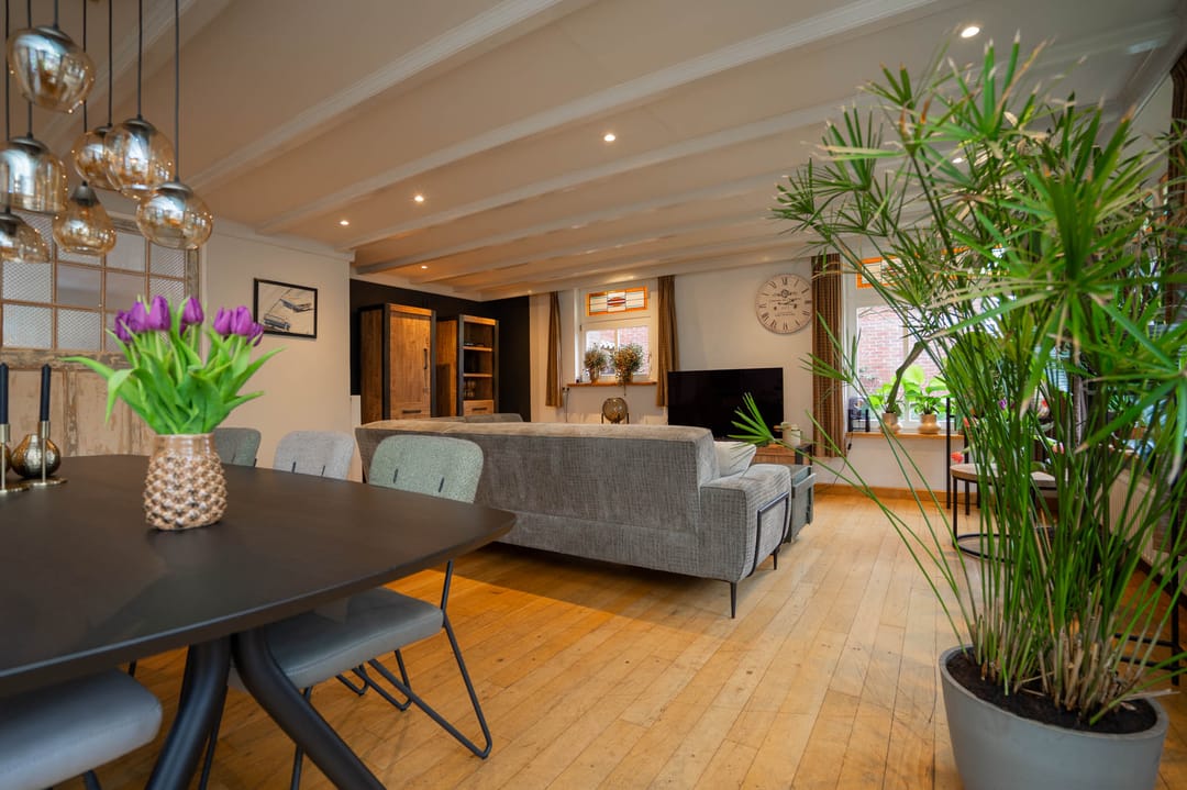 Photo 37 of Schoolstraat 24