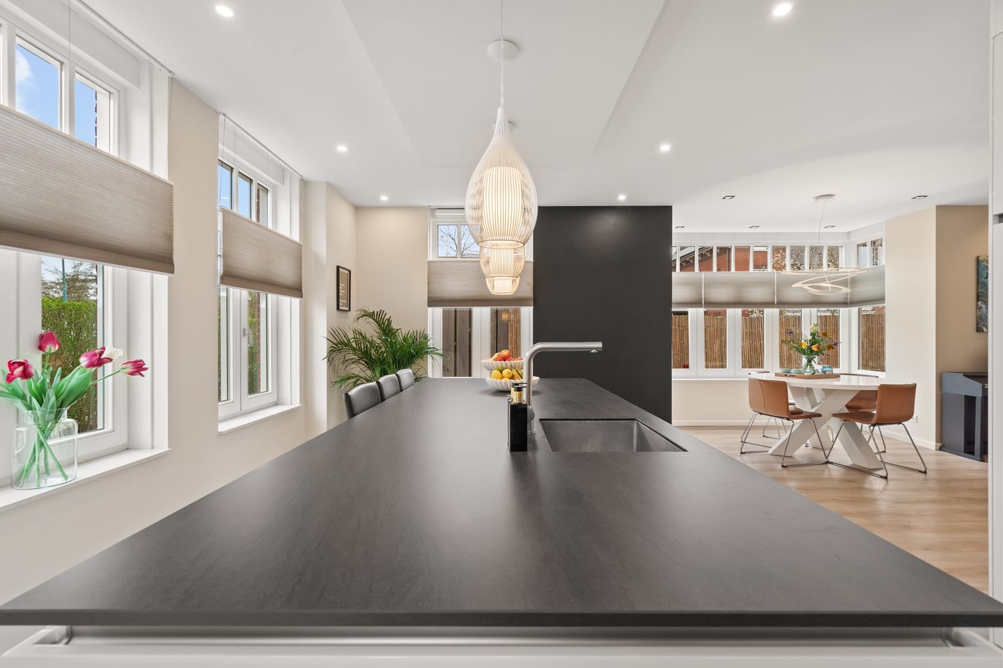 Foto 20 van Emmikkerboslaan 78