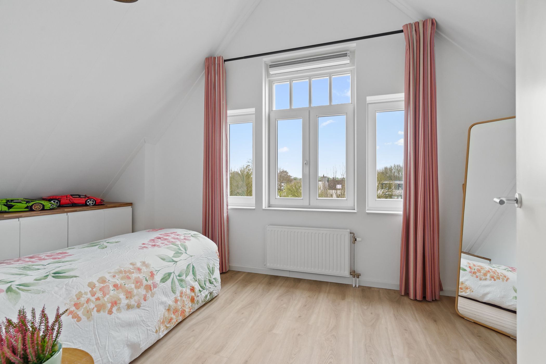 Foto 51 van Emmikkerboslaan 78