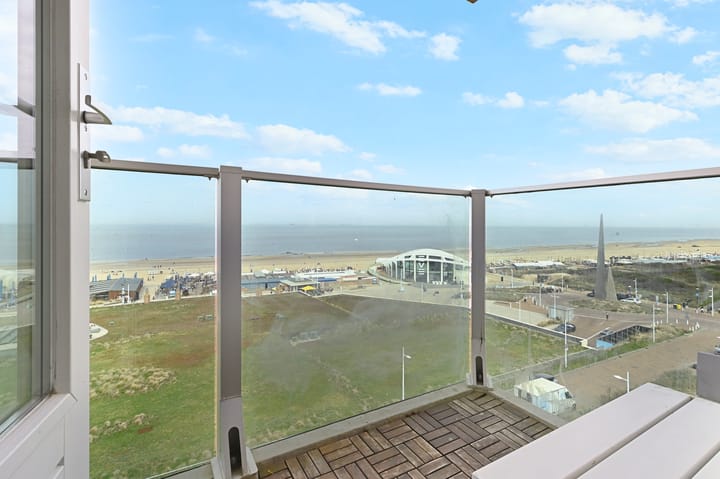 Foto 3 van Zeekant 104-E