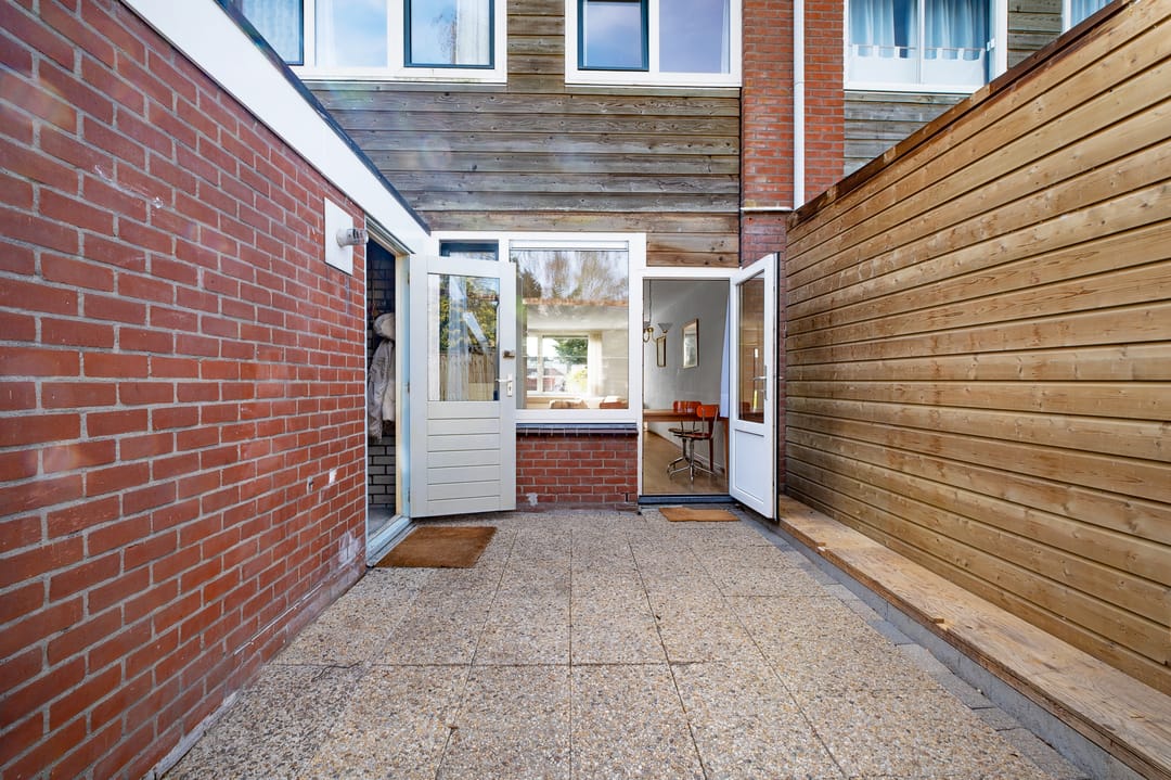 Family Home with Garden in Green Reigersbos Location — 16