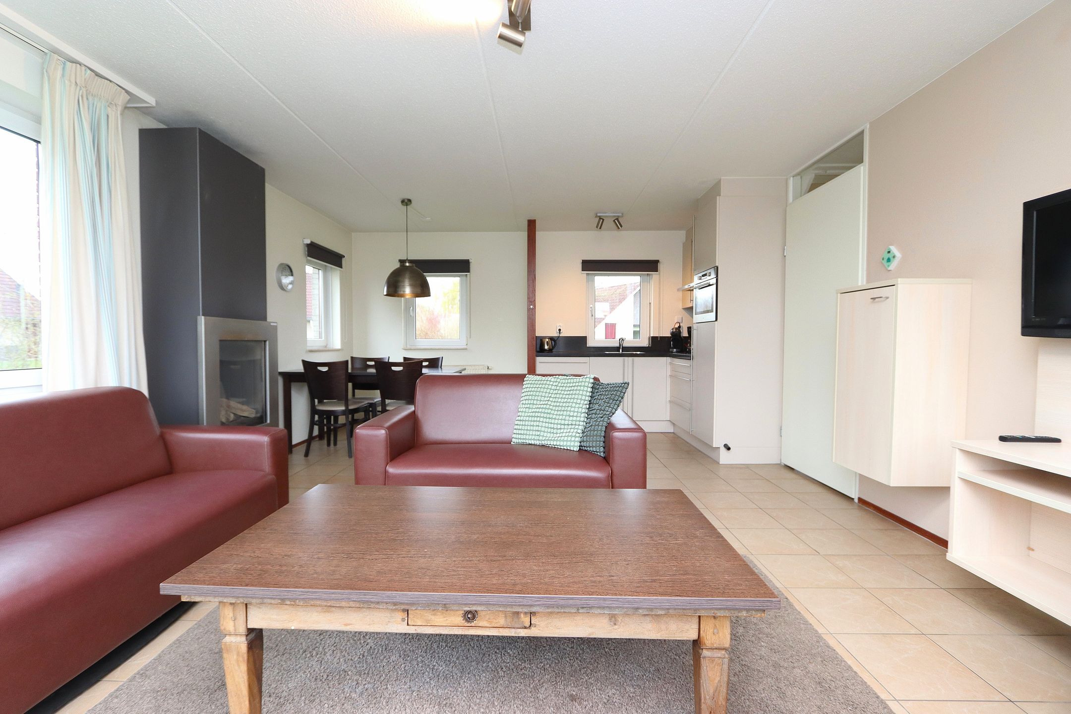 2-bedroom freehold villa in Emmen — photo 5 of 5