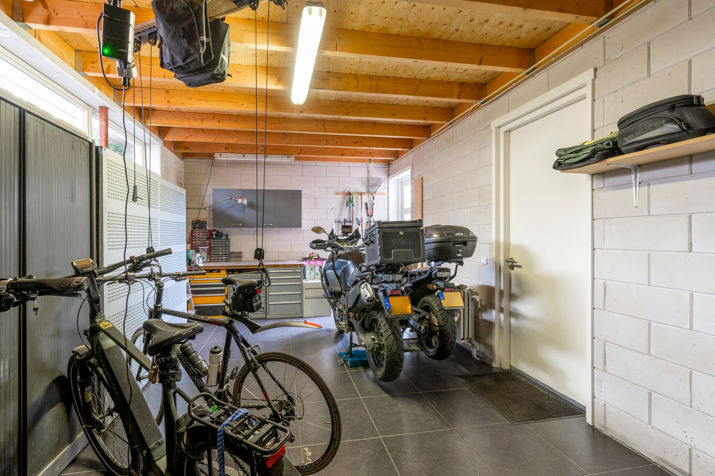 Foto 20 van Velpstraat 12