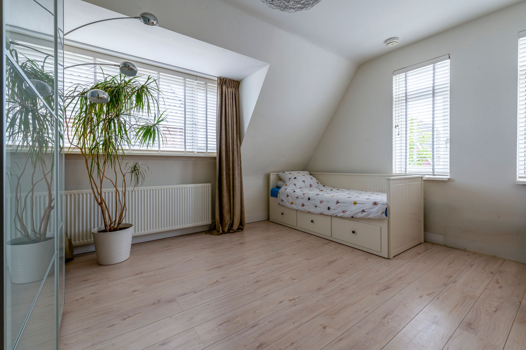 Foto 27 van Velpstraat 12