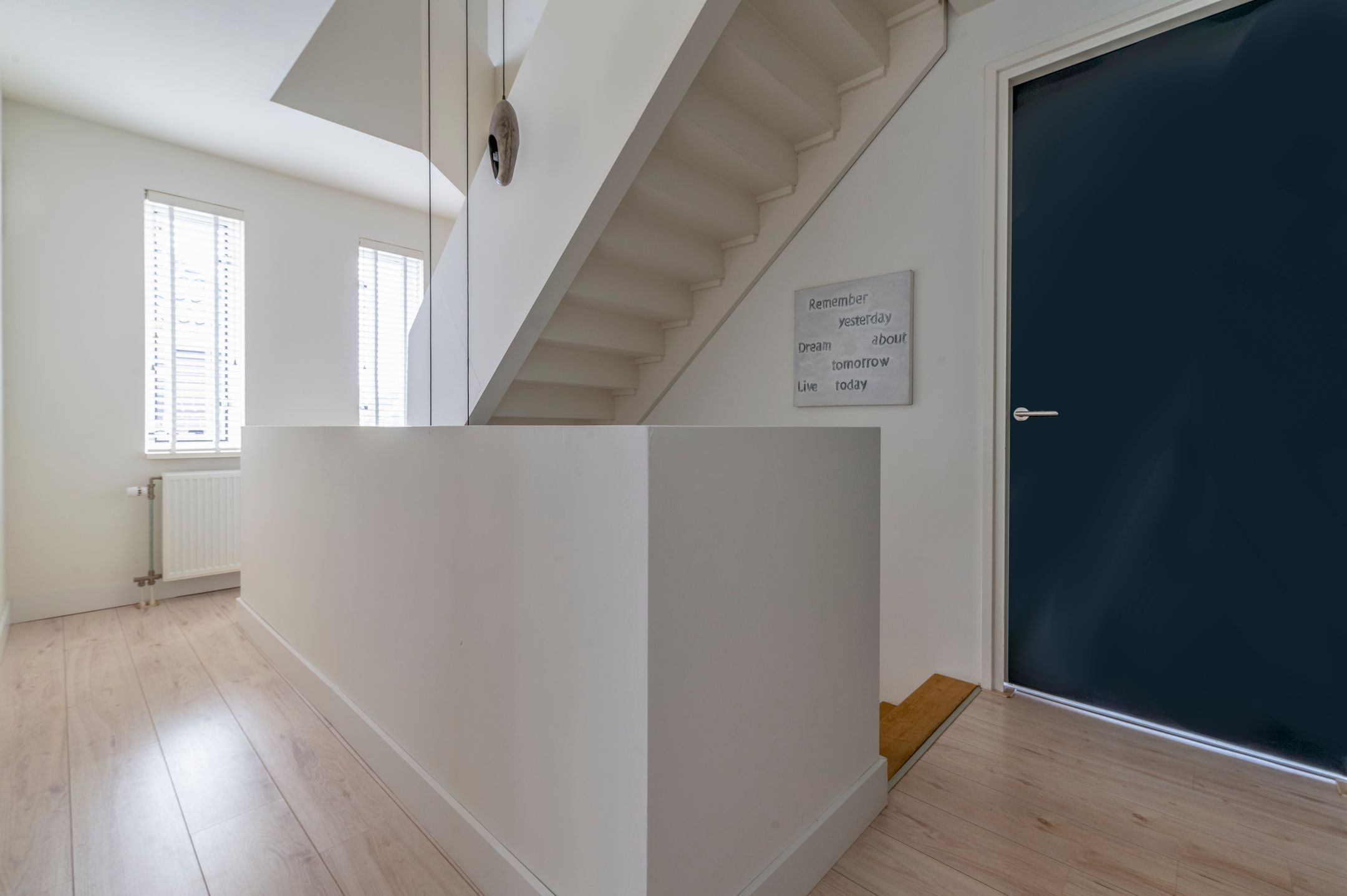 Foto 30 van Velpstraat 12