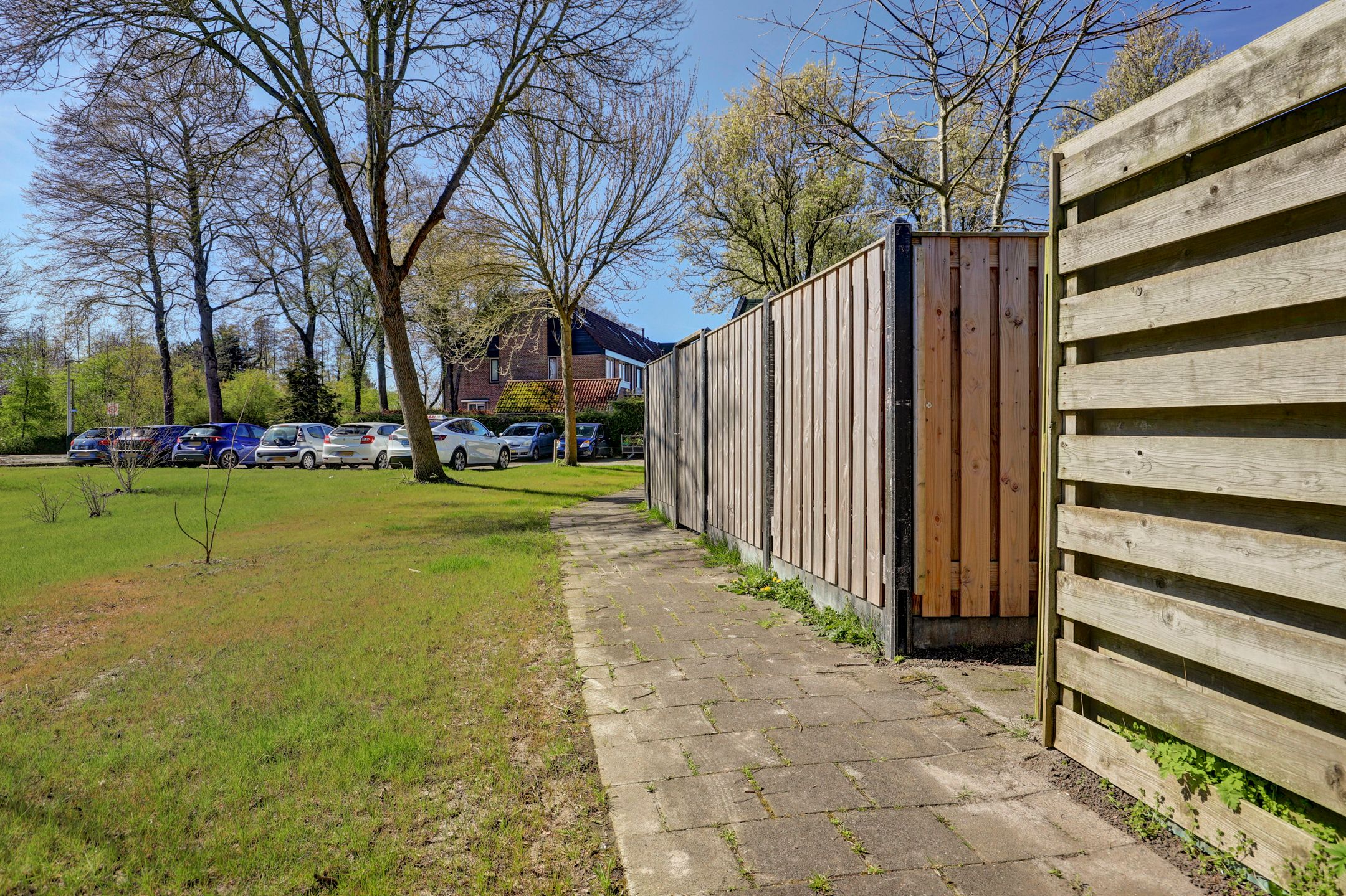 Spacious terraced house with 5 bedrooms and south-facing garden in Andijk Zuid — 21