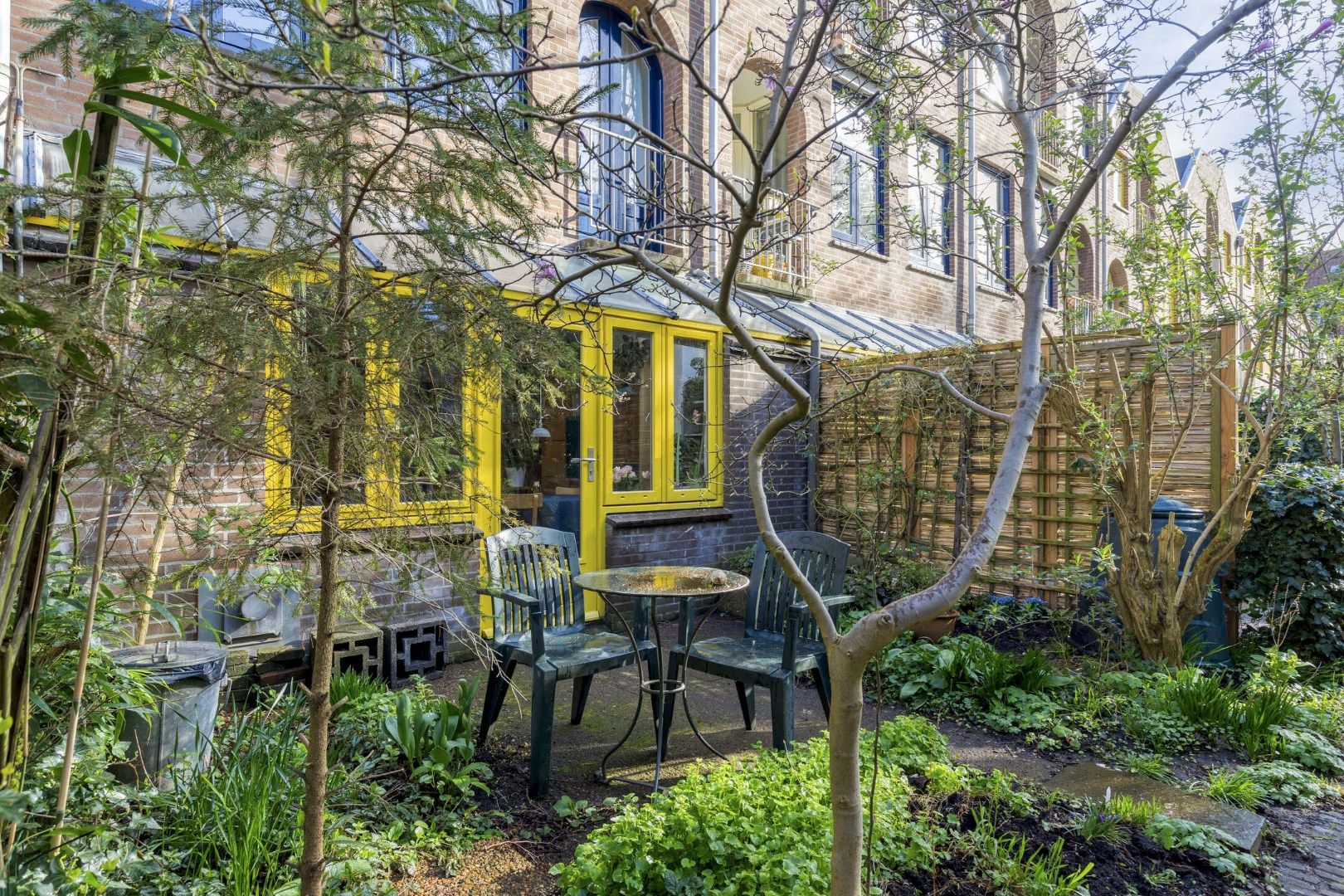 Ground floor apartment with south-facing garden by the historic city wall in Zwolle — 15
