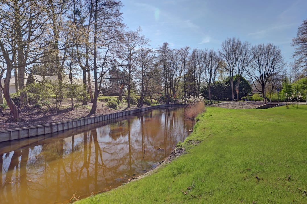 Spacious terraced house with 5 bedrooms and south-facing garden in Andijk Zuid — 22