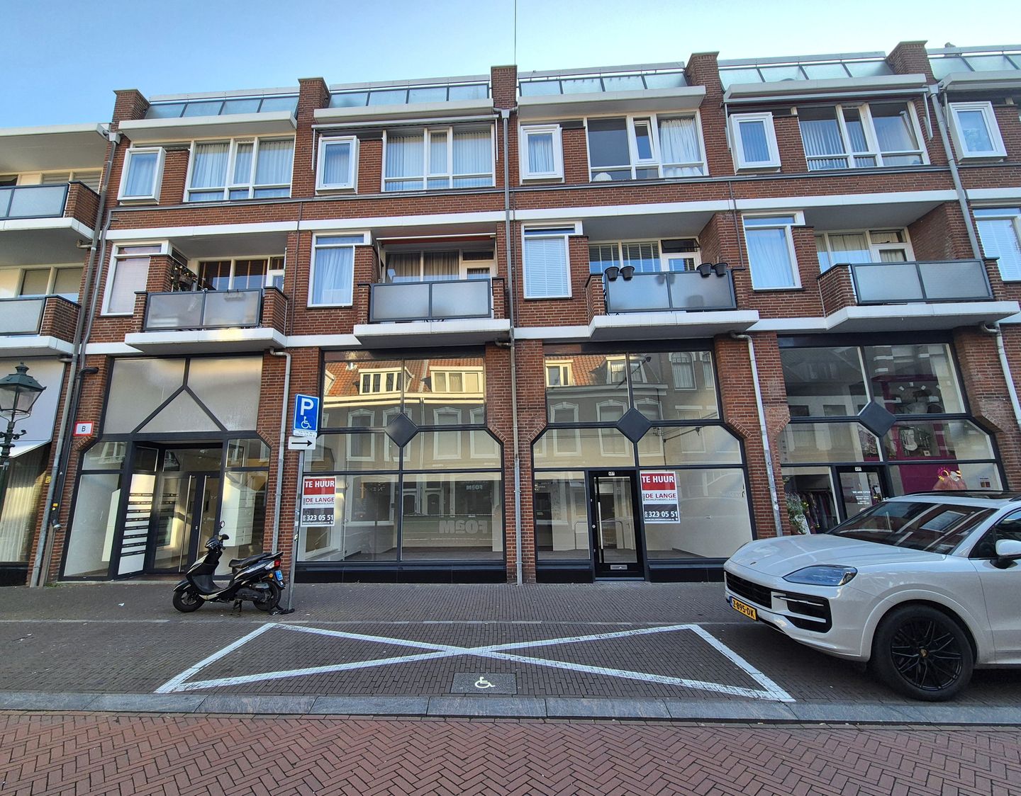 Bekijk foto 2 van Frederikstraat 487
