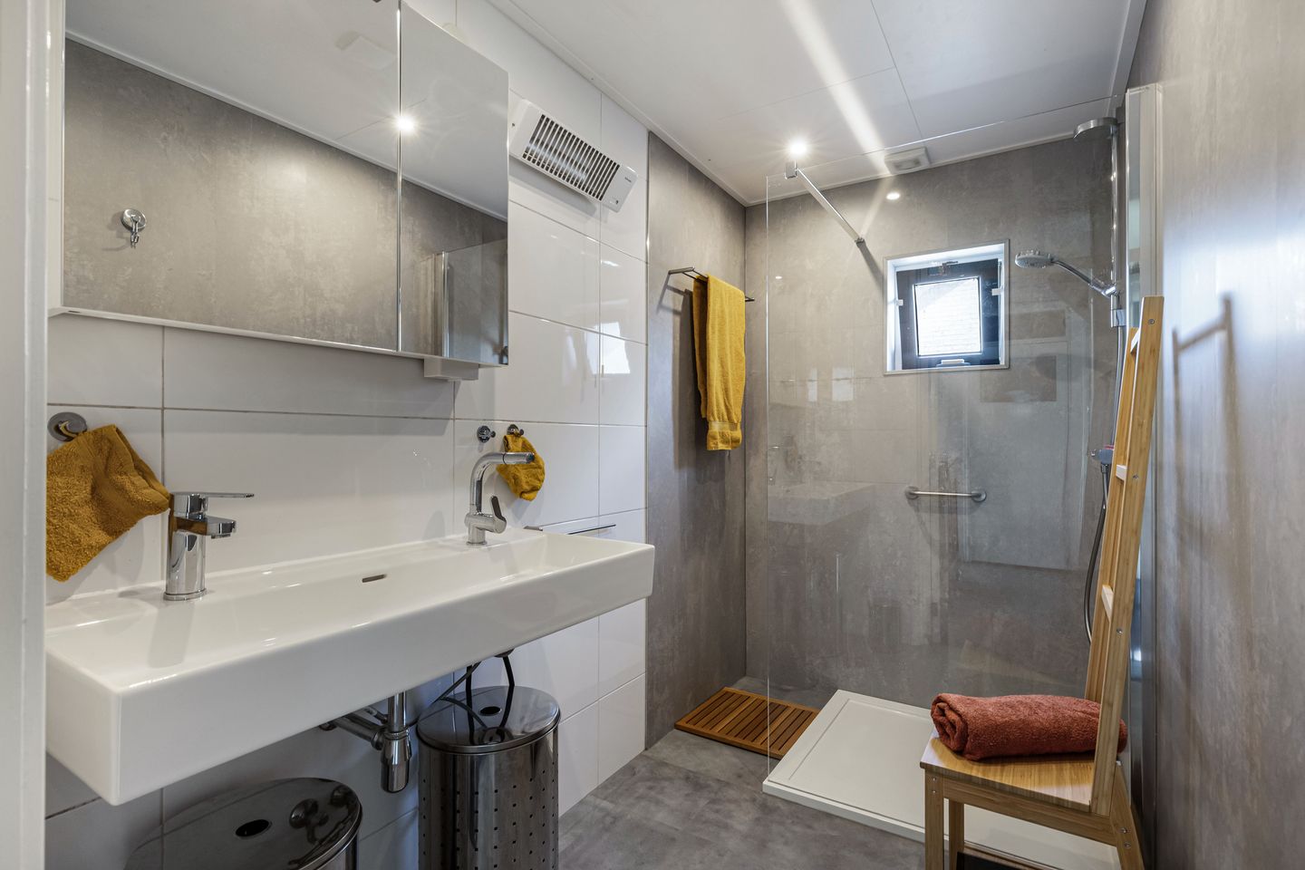 Foto 25 van Hazzeleger 11