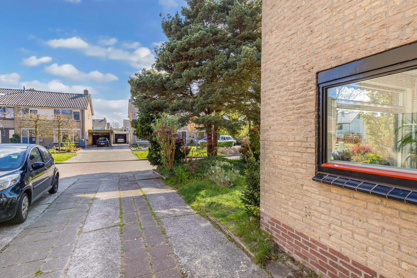 Foto 20 van Hazzeleger 11