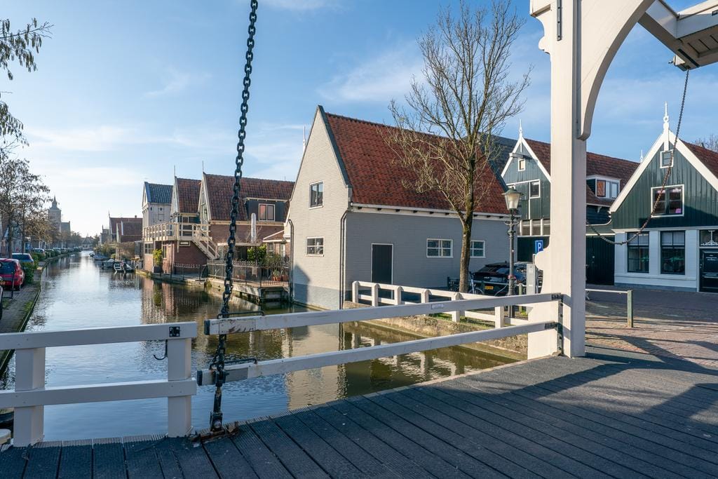 Renovated 1675 Monument Home with Private Dock in Historic De Rijp — 41