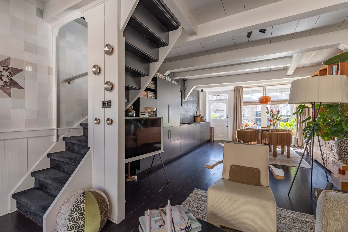 Foto 19 van Rechtestraat 25