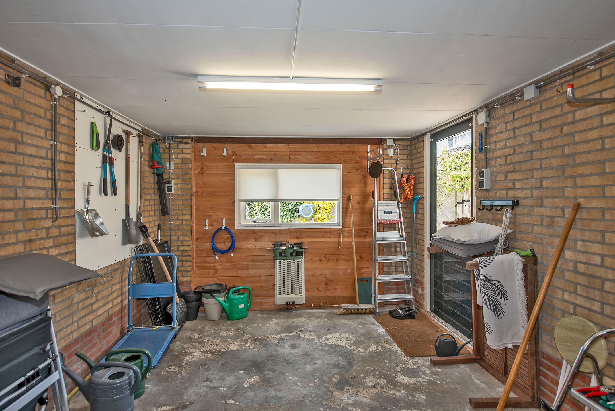 Photo 18 of Haarstraat 161