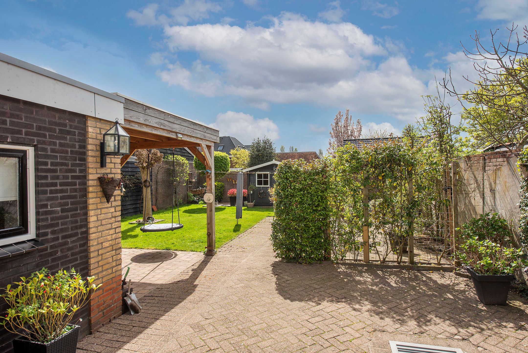 Photo 21 of Haarstraat 161