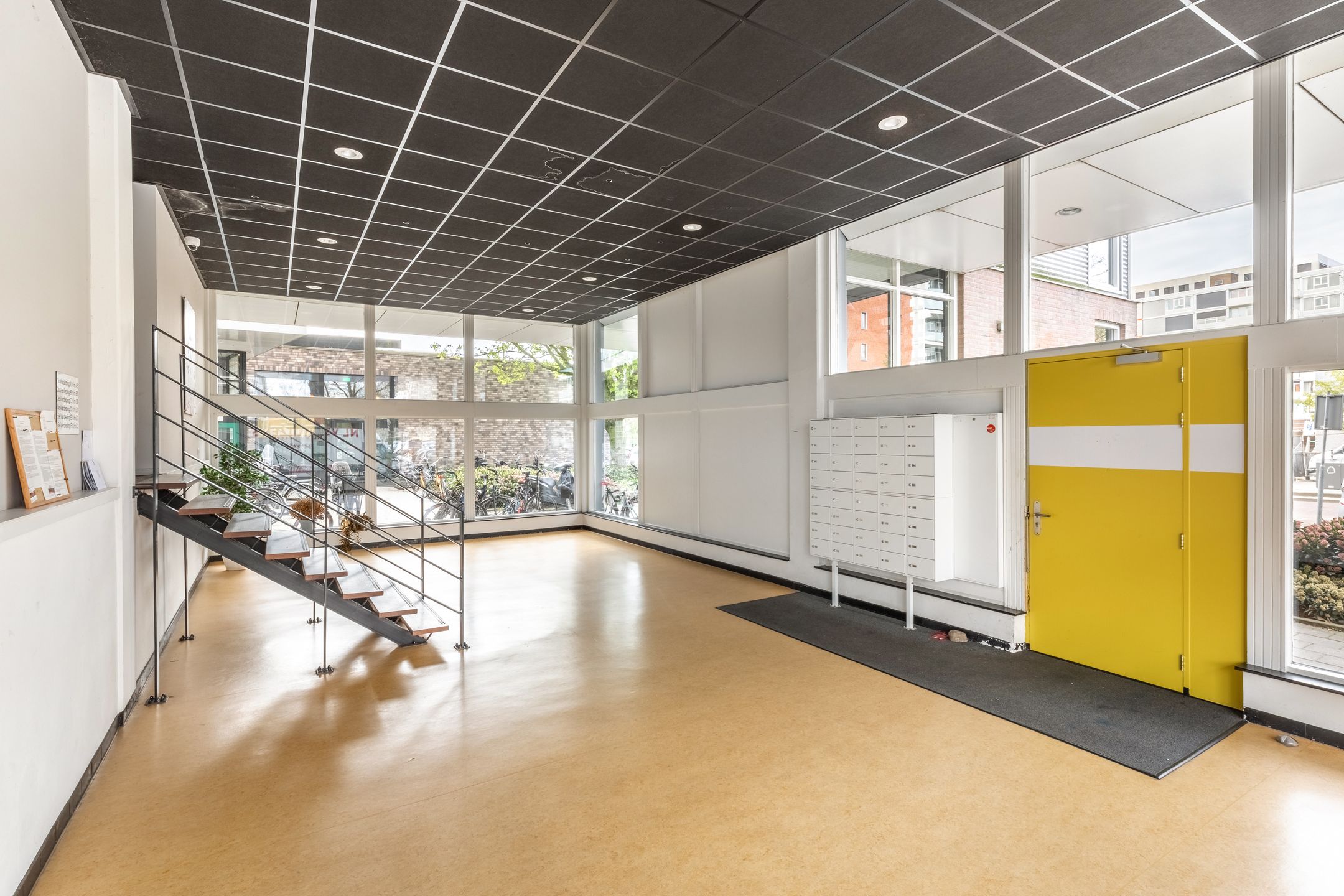 Foto 12 van Marius Bauerstraat 235-B2