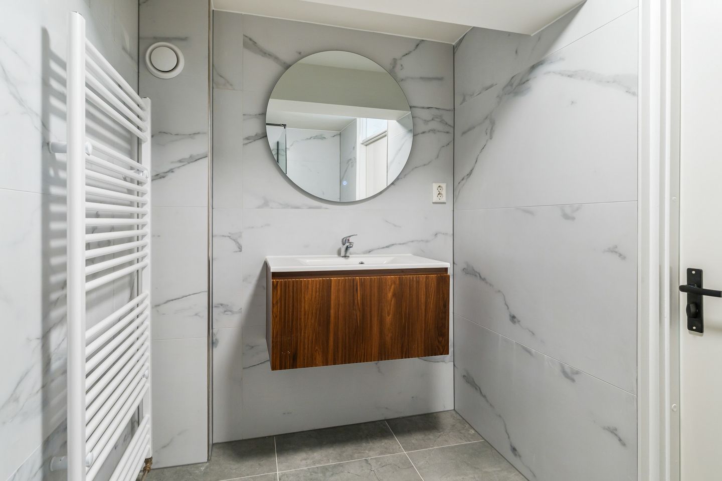 Foto 25 van Dotingastate 54