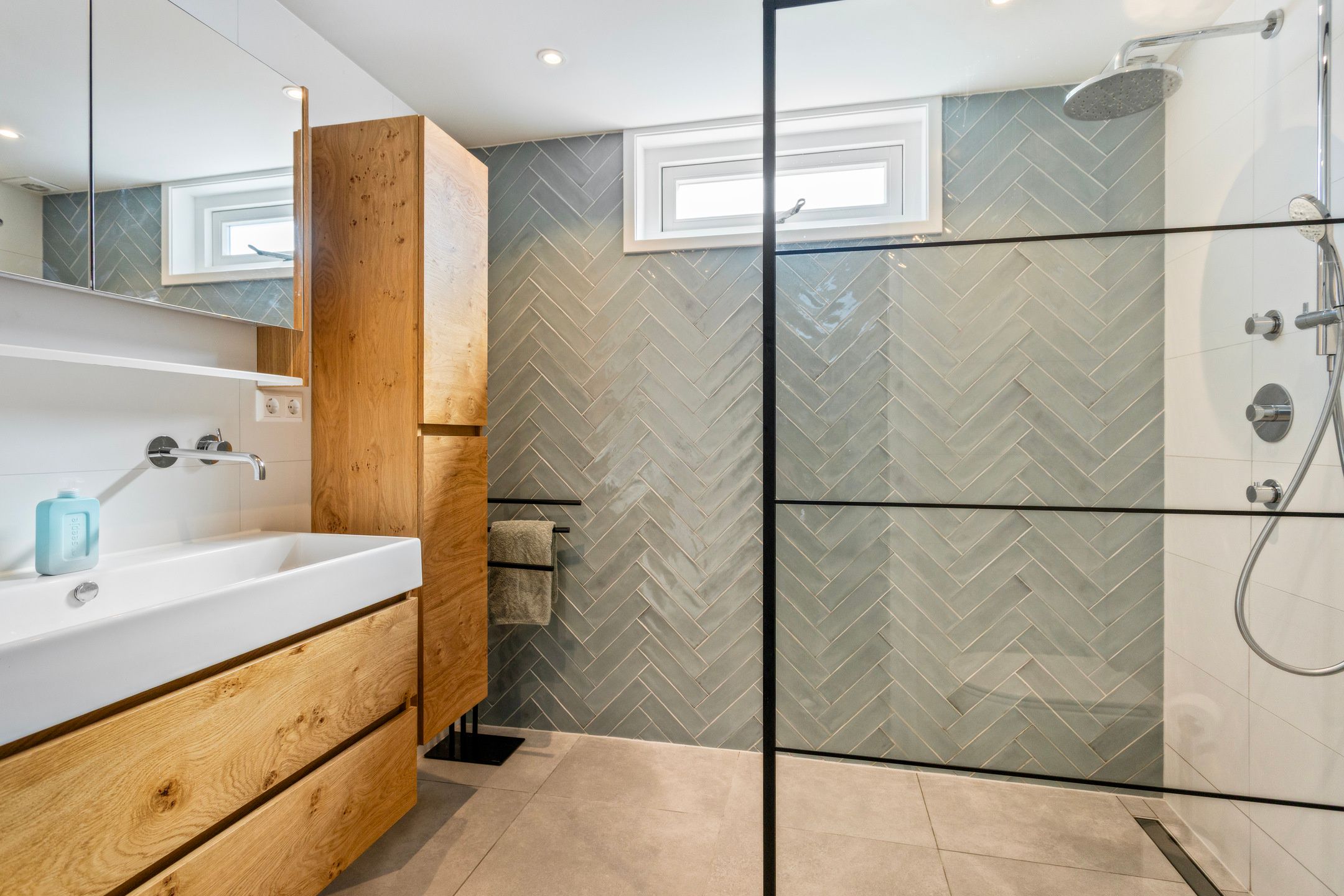 Foto 27 van Meester Ludwigstraat 37