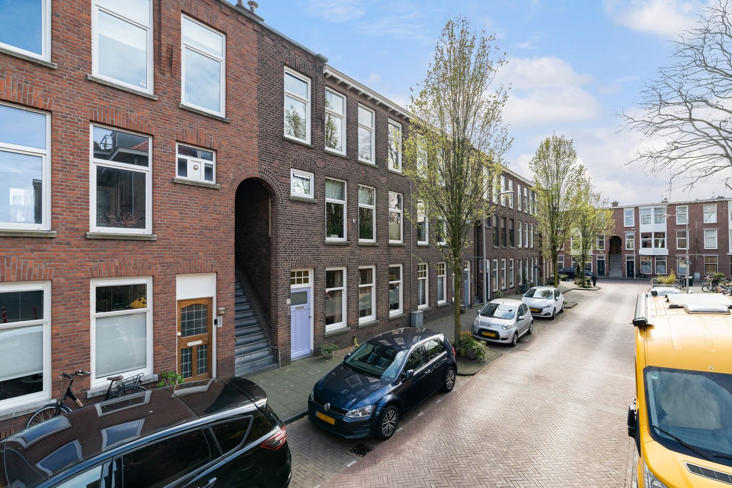 Photo 5 of Hulststraat 8
