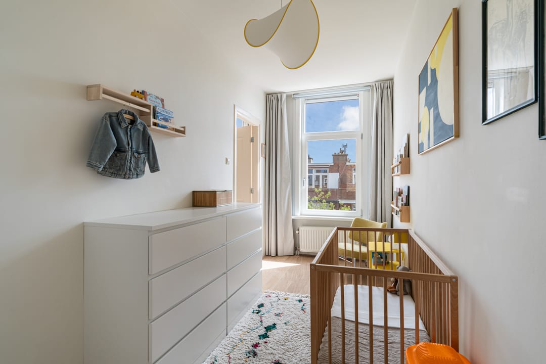 Photo 17 of Hulststraat 8