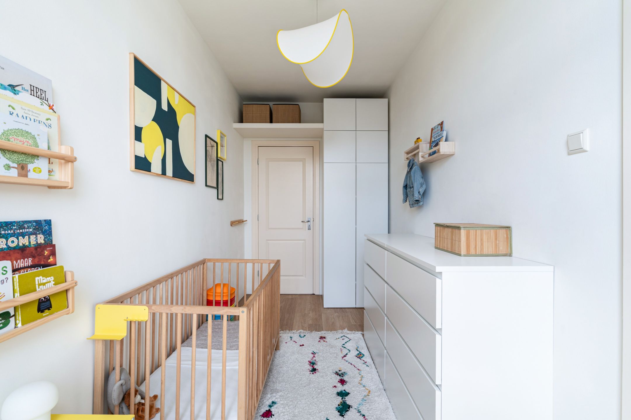 Photo 30 of Hulststraat 8