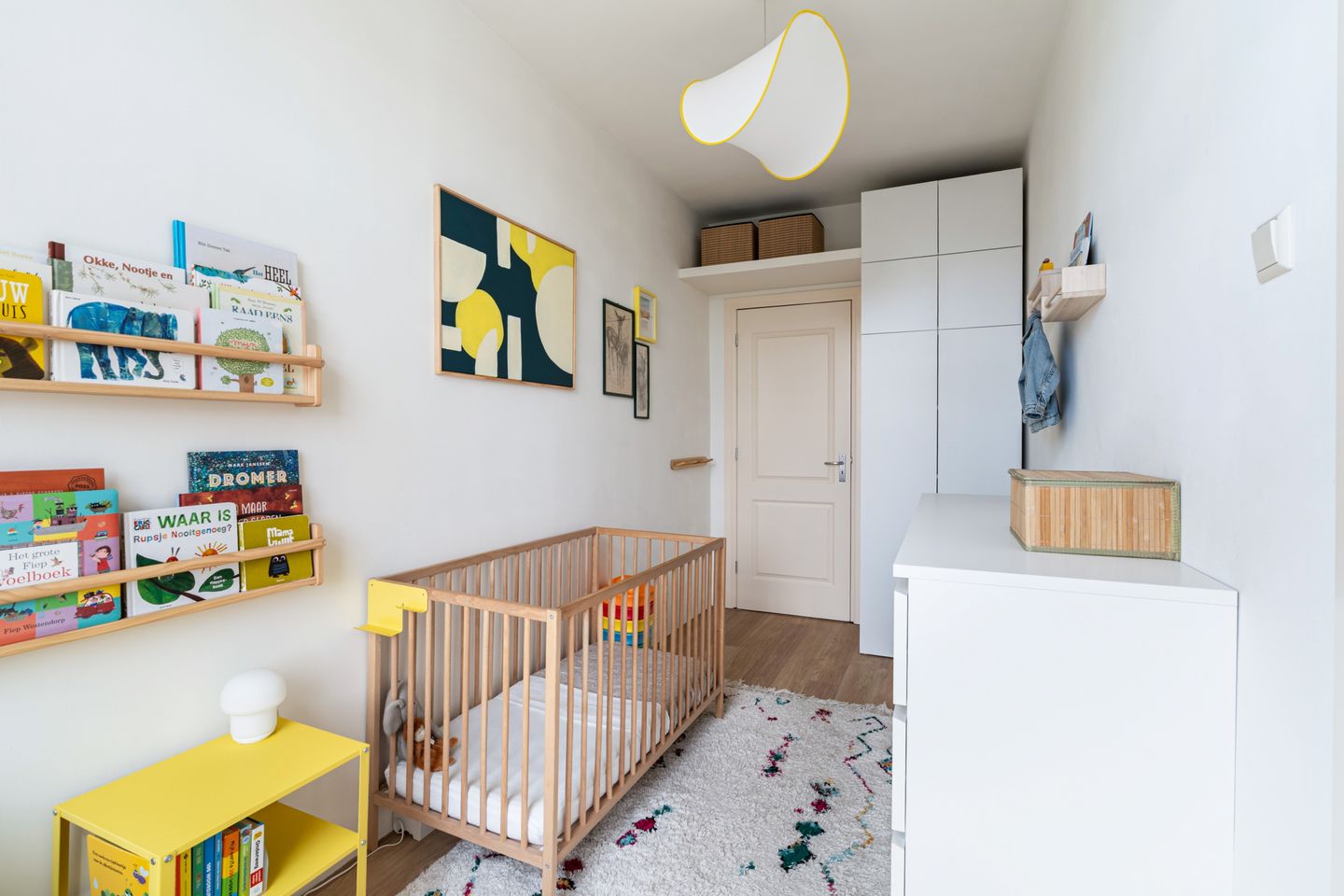 Photo 29 of Hulststraat 8