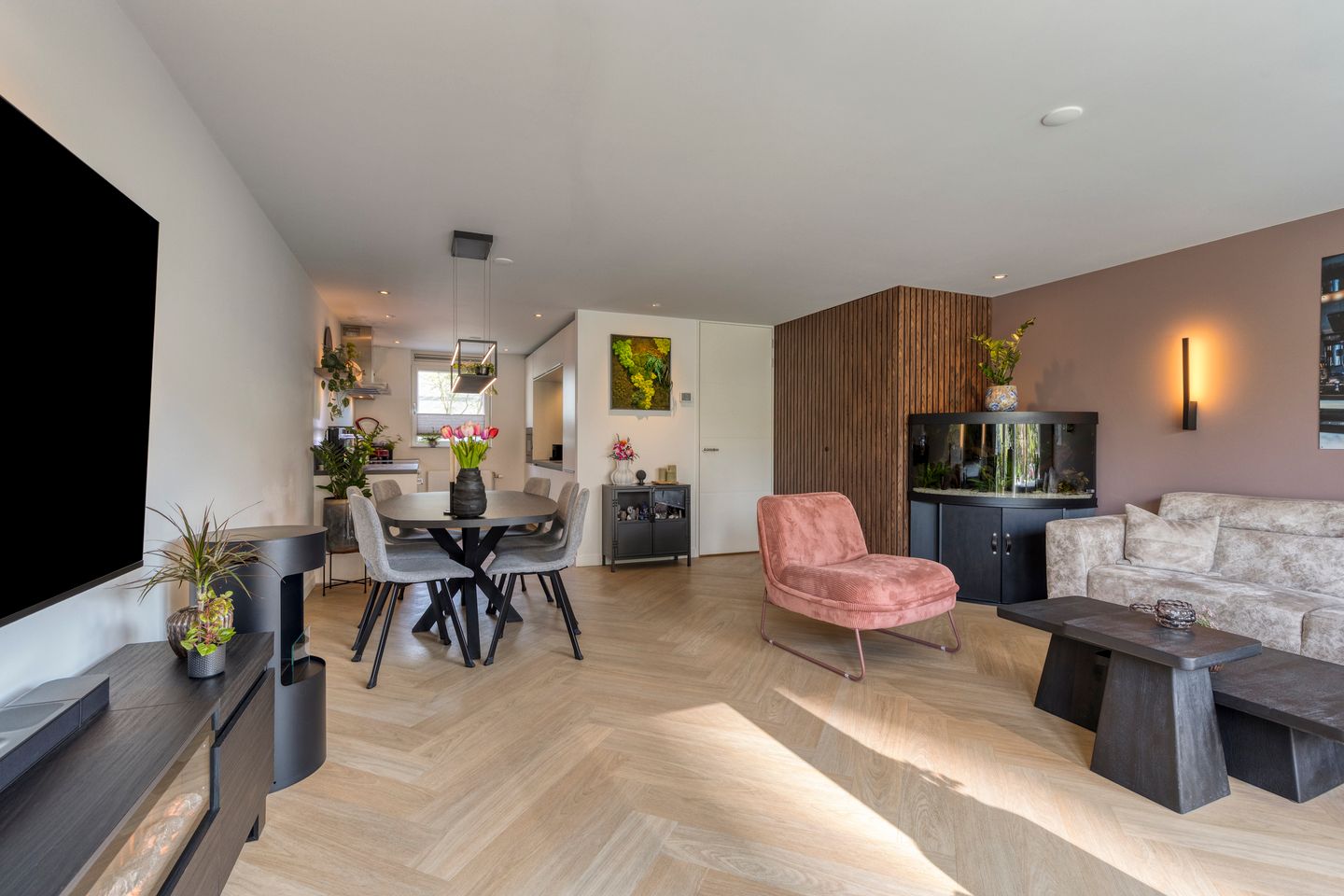 Foto 10 van Wherekant 7