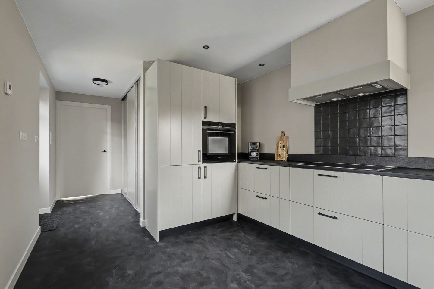 Move-in ready detached home with garage in Krabbendijke — 14