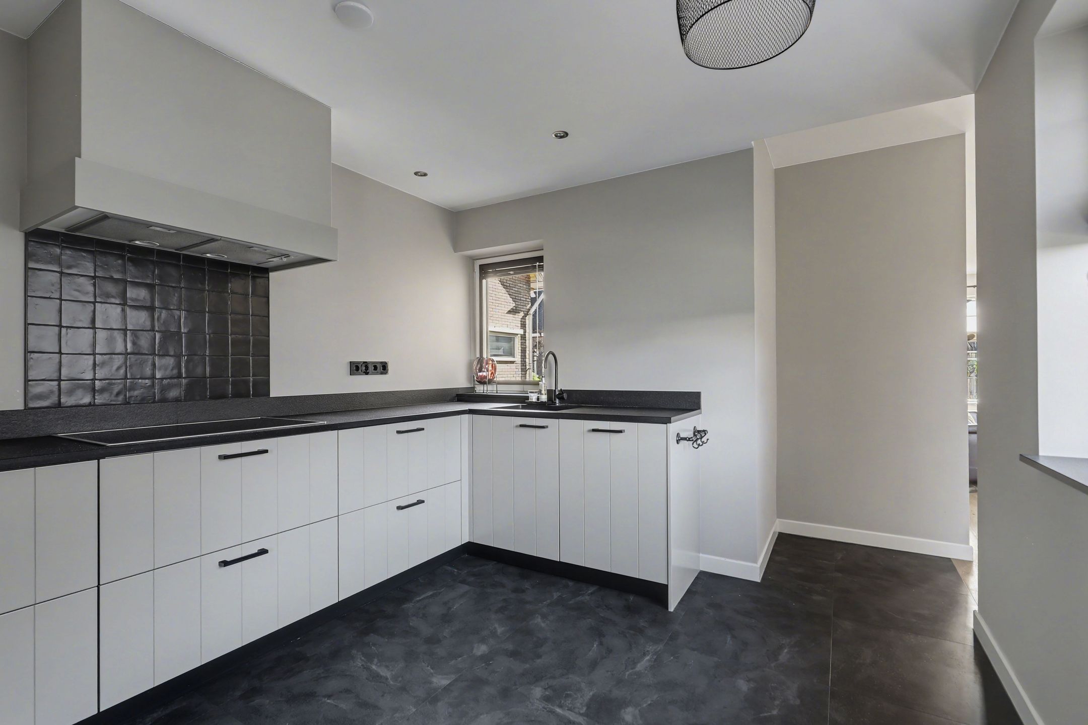 Move-in ready detached home with garage in Krabbendijke — 15