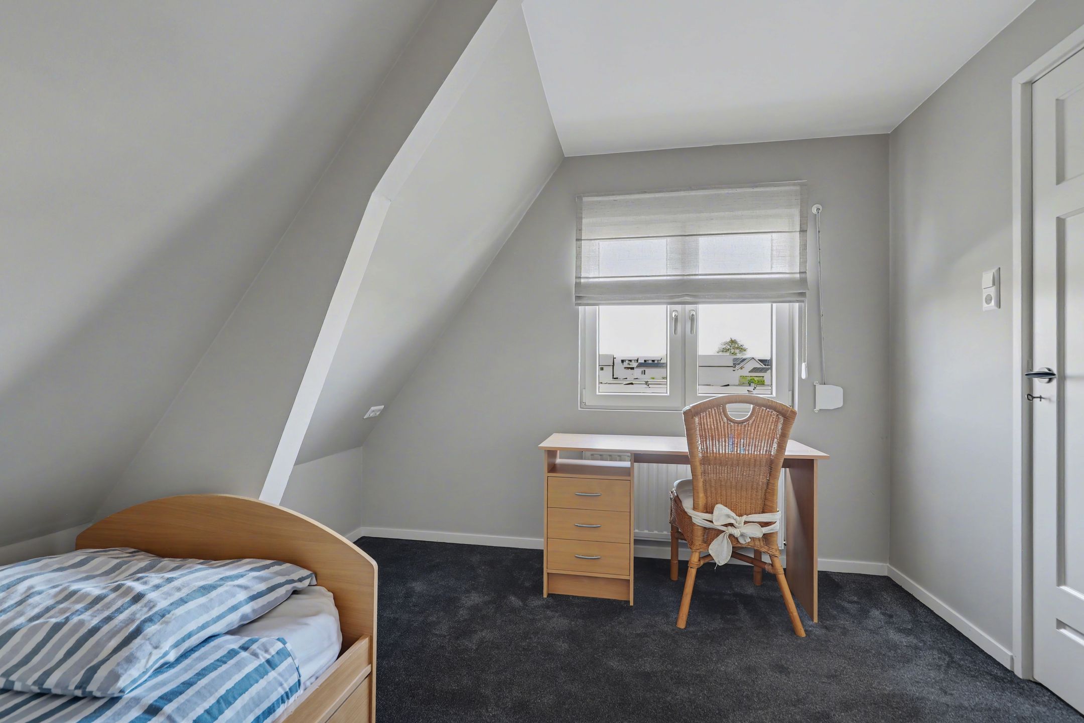 Move-in ready detached home with garage in Krabbendijke — 27