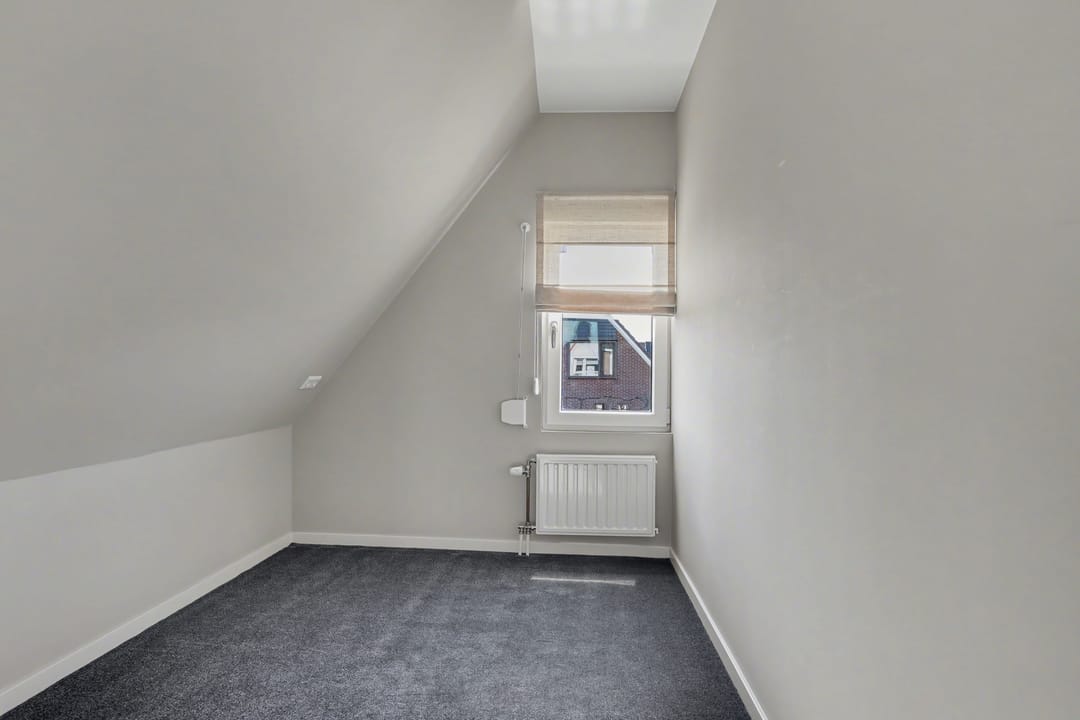 Move-in ready detached home with garage in Krabbendijke — 28