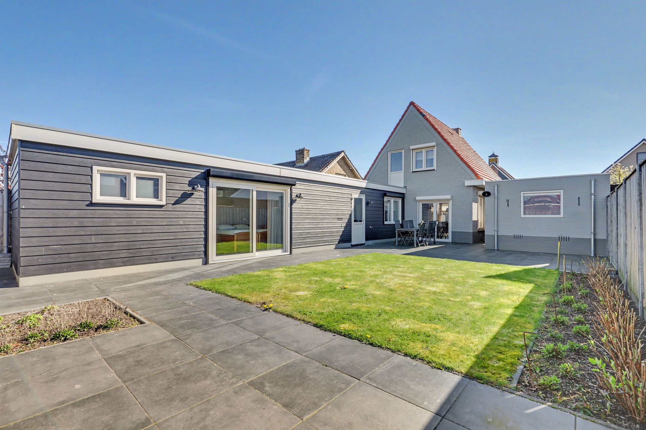 Move-in ready detached home with garage in Krabbendijke — 33