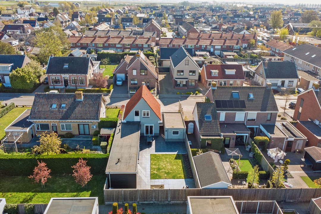 Move-in ready detached home with garage in Krabbendijke — 37