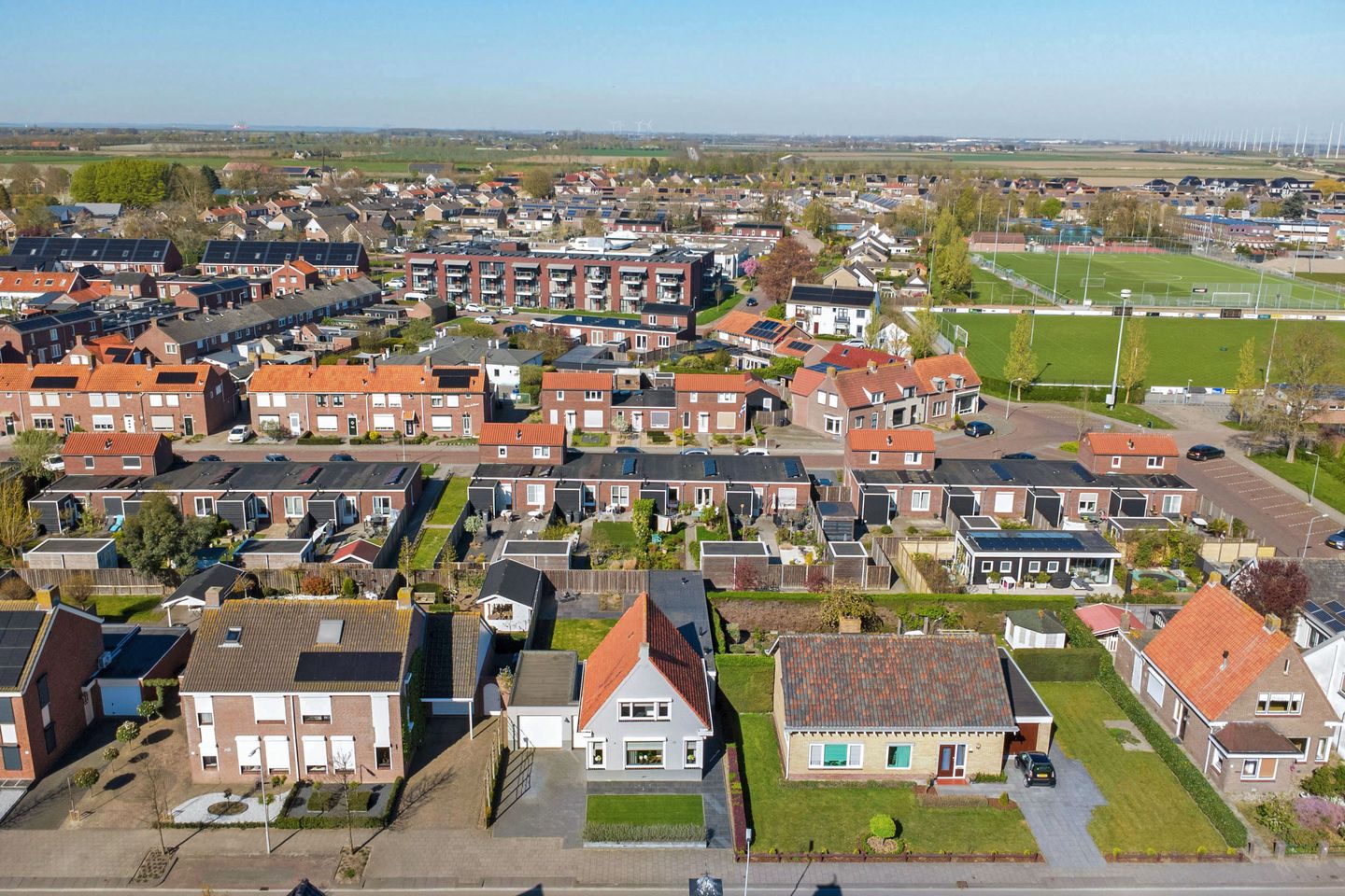 Move-in ready detached home with garage in Krabbendijke — 40