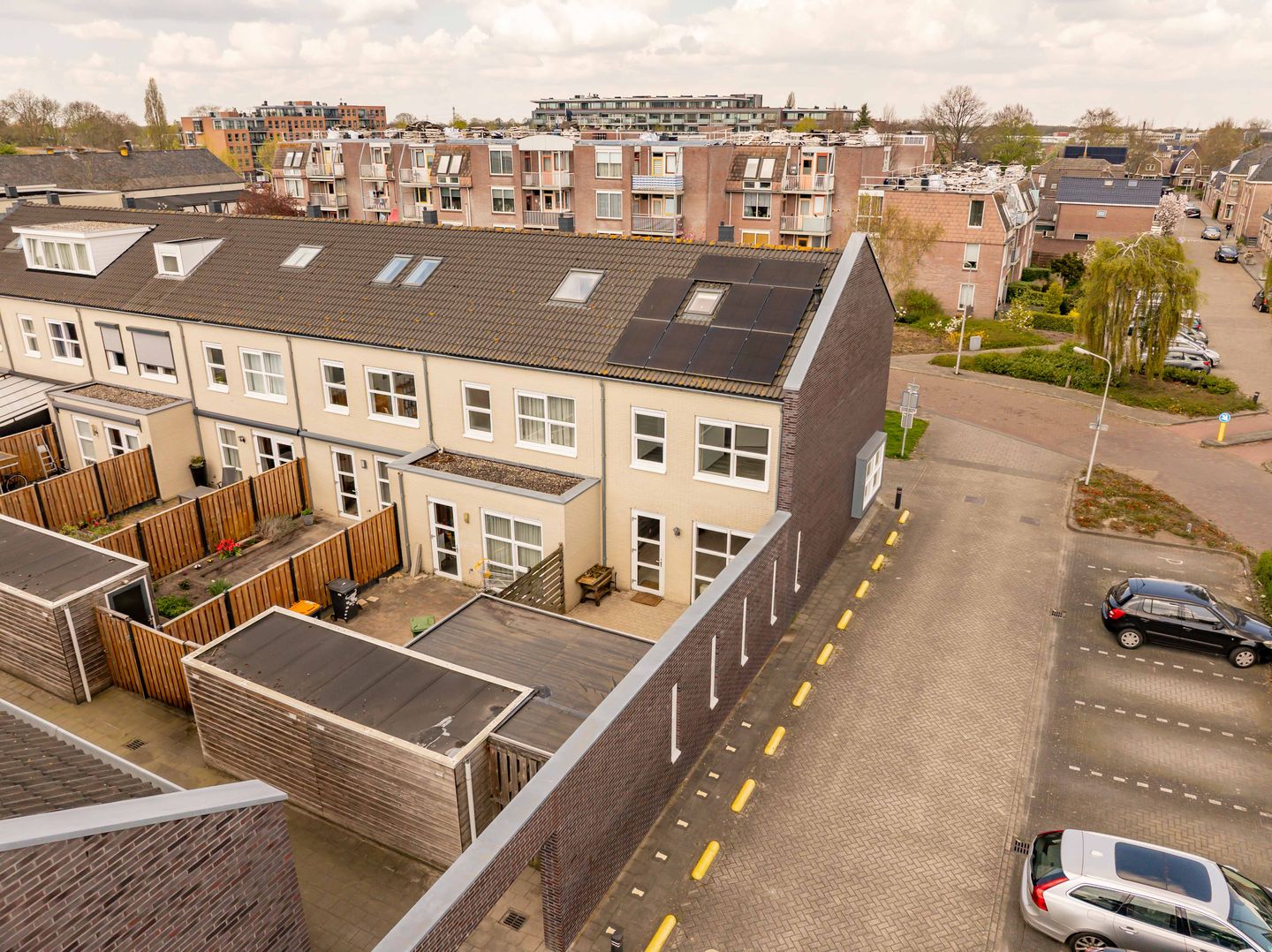 Photo 5 of Wilhelminastraat 136