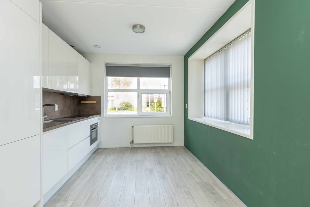 Photo 13 of Wilhelminastraat 136