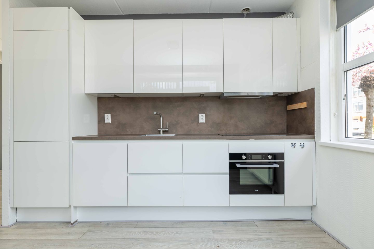 Photo 4 of Wilhelminastraat 136