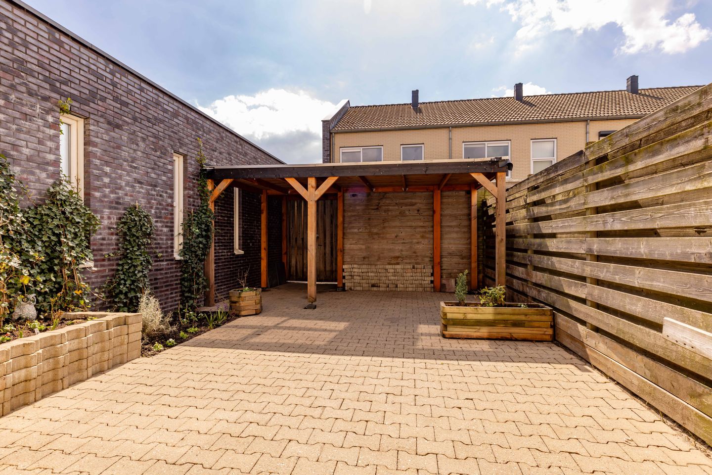 Photo 34 of Wilhelminastraat 136