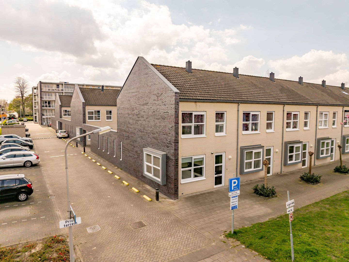 Photo 44 of Wilhelminastraat 136