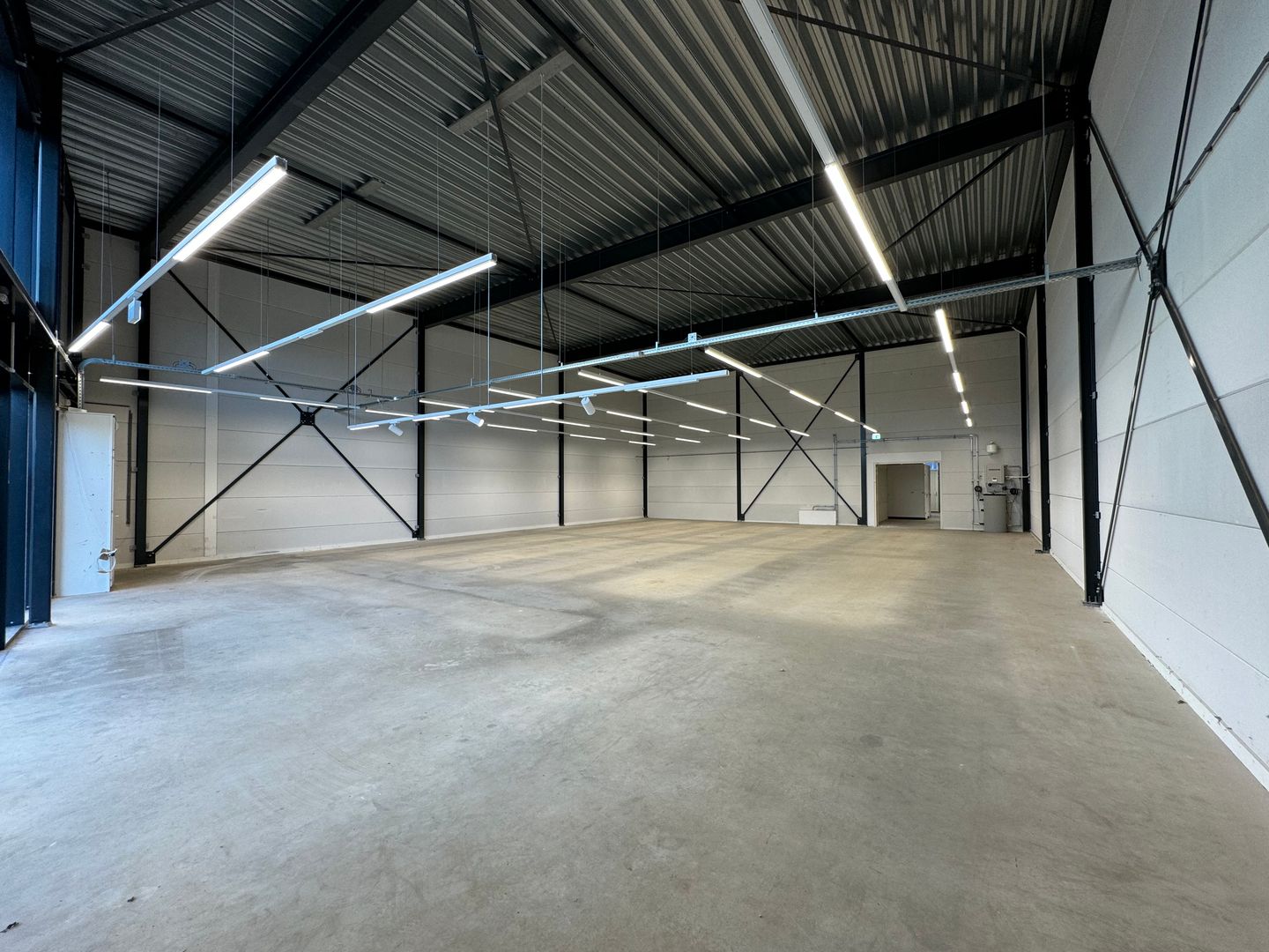 View photo 4 of Blankenstein 680-A