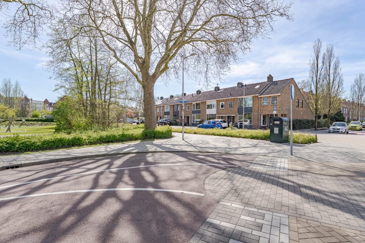 Photo 2 of Vijverlaan 50