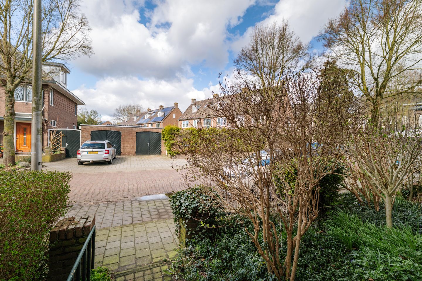 Photo 25 of Smyrnastraat 174