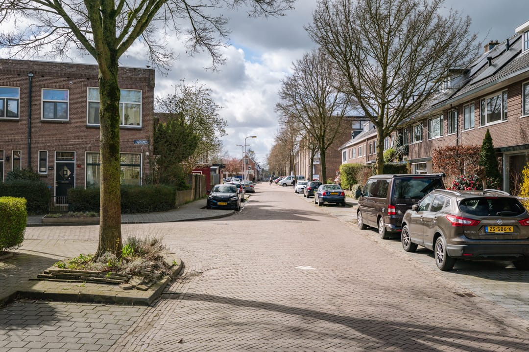 Photo 26 of Smyrnastraat 174