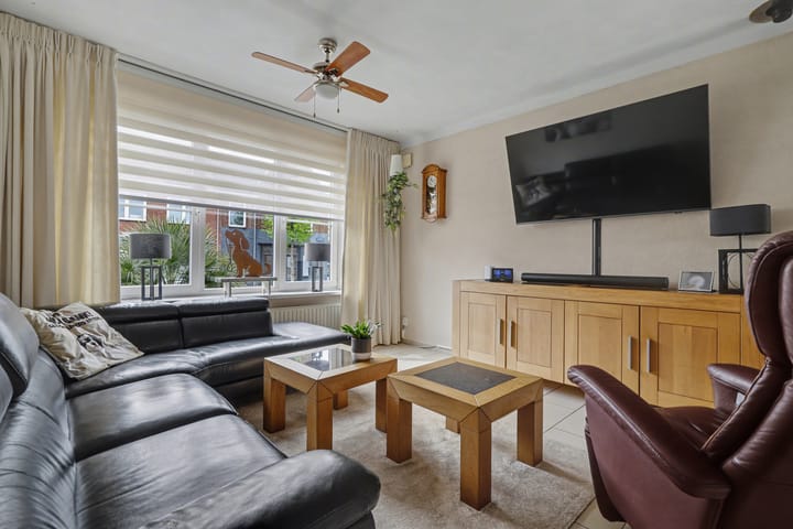 Foto 4 van Alberdingk Thijmstraat 28